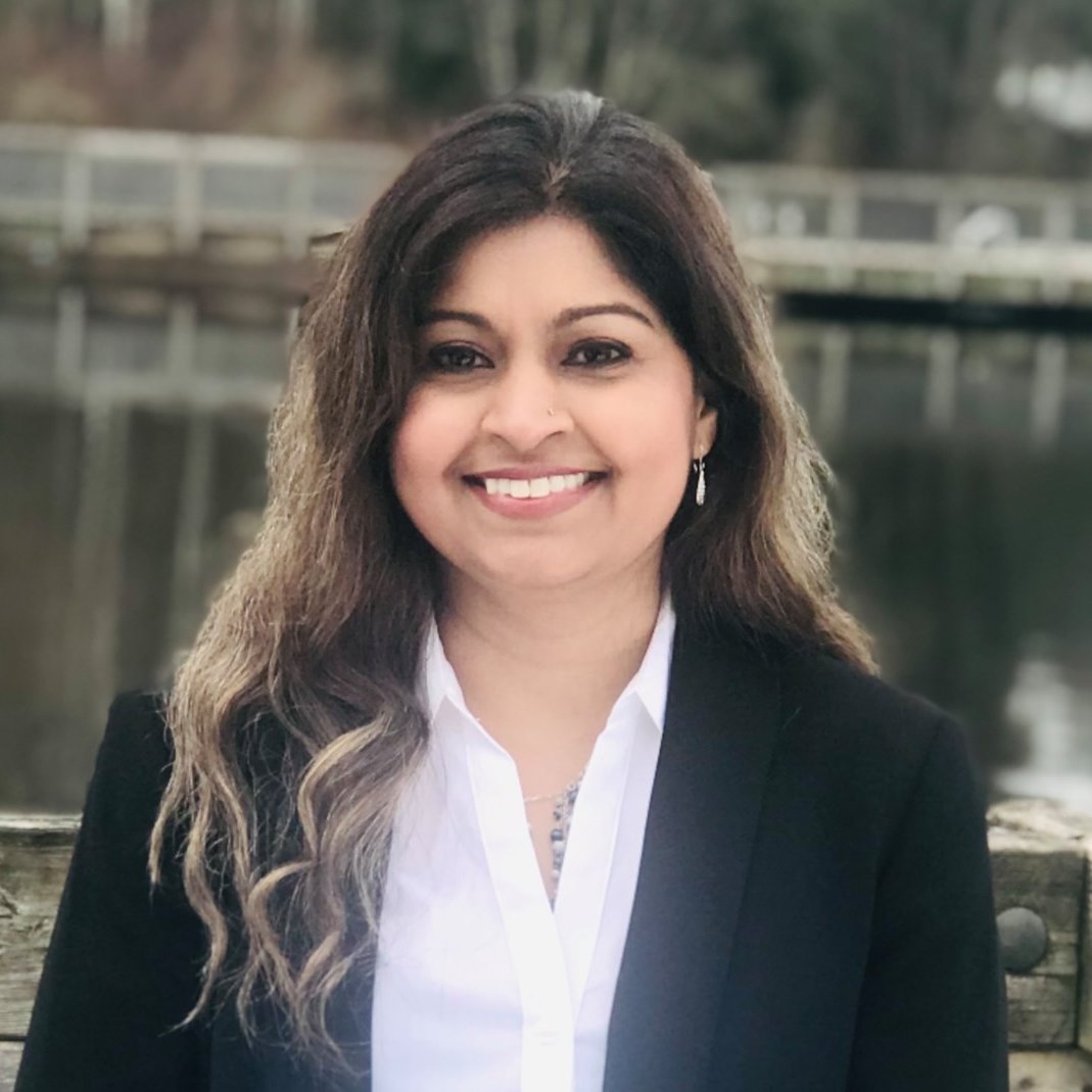 Reena Harkishnani - Licensed Agent with HomeSmart Realty - Real Estate Expert Serving Bothell, Seattle, Kirkland, Bellevue, Redmond, Lynnwood, Everett, Renton, and Auburn Washington